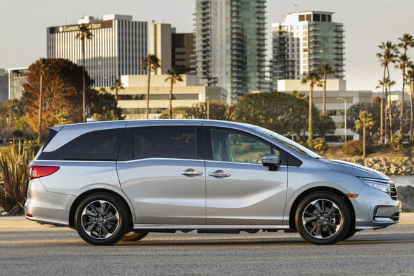 Honda Odyssey: rodinný minivan s jedinečnými vlastnosťami Fotografia 3