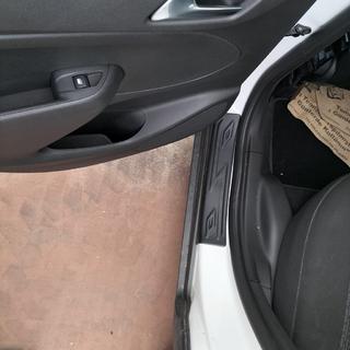 EuroCap kryty dverových prahov (4 ks, ABS) Opel Crossland X 2017–2024 fotografia 2