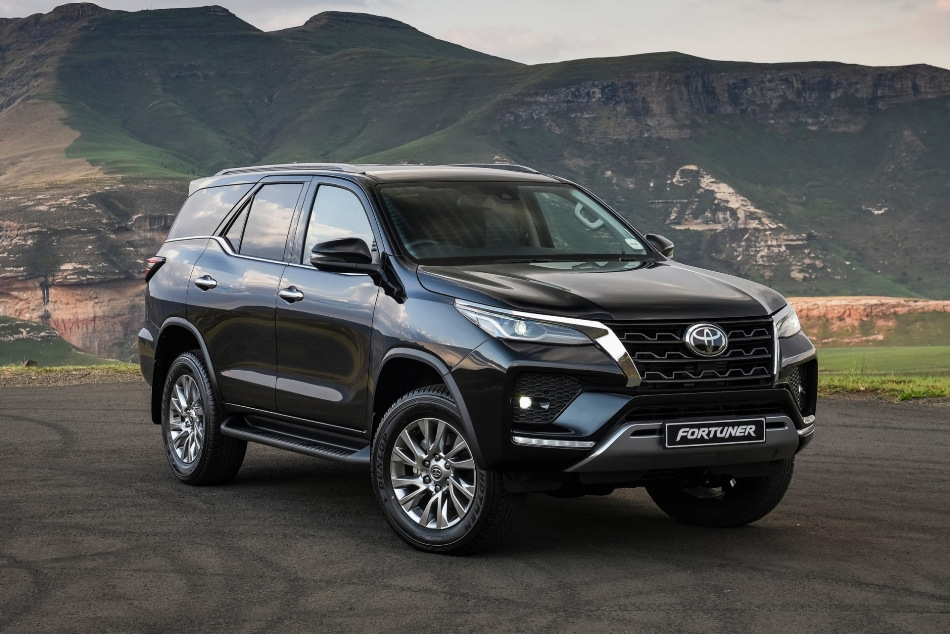 Toyota Fortuner: stelesnenie moderného off-roadu
