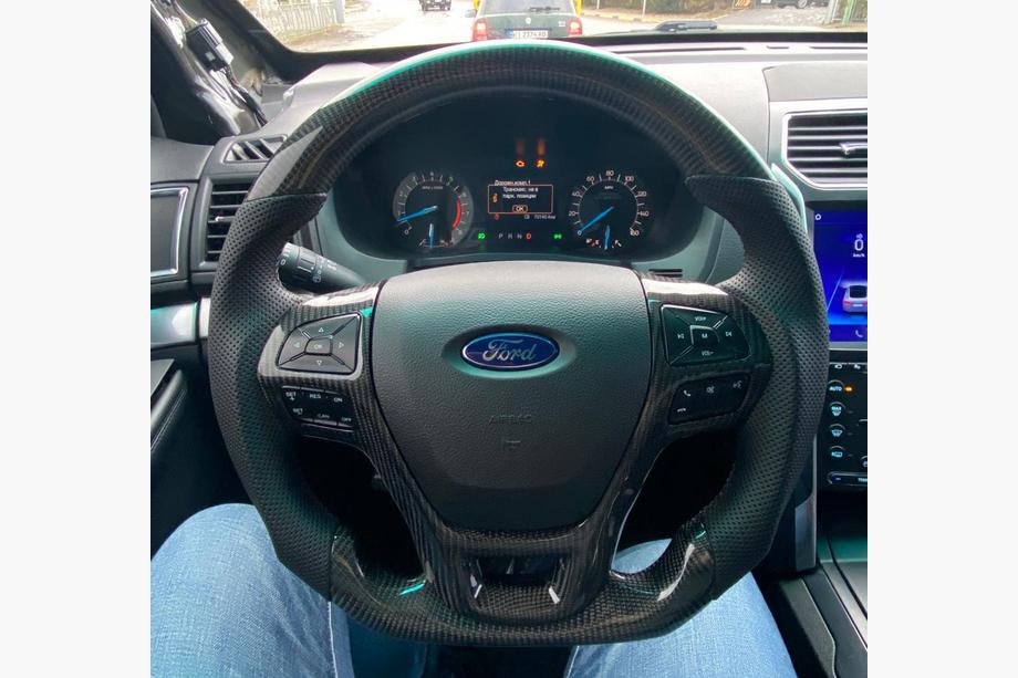Ford Explorer 2019– Kompletný anatomický volant (karbón) Image