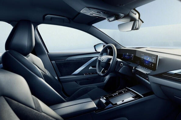 Recenzia elektrického kombi Opel Astra Sports Tourer Electric Fotografia 6
