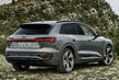 Elektrický crossover Audi Q8 e-tron s pohonom všetkých kolies fotografia 3