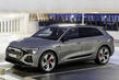 Elektrický crossover Audi Q8 e-tron s pohonom všetkých kolies fotografia 4