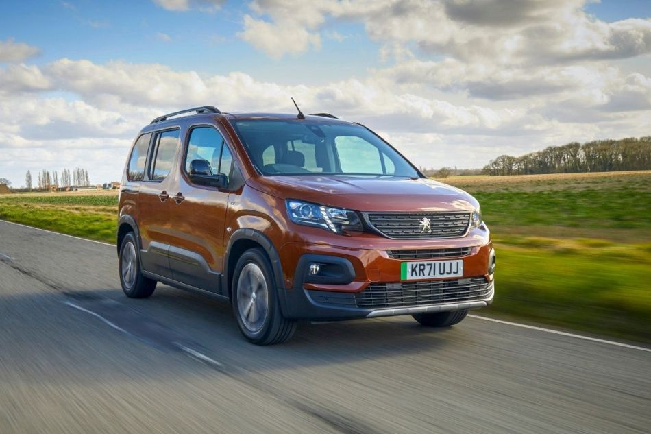 Test elektrického kompaktného vanu Peugeot e-Rifter