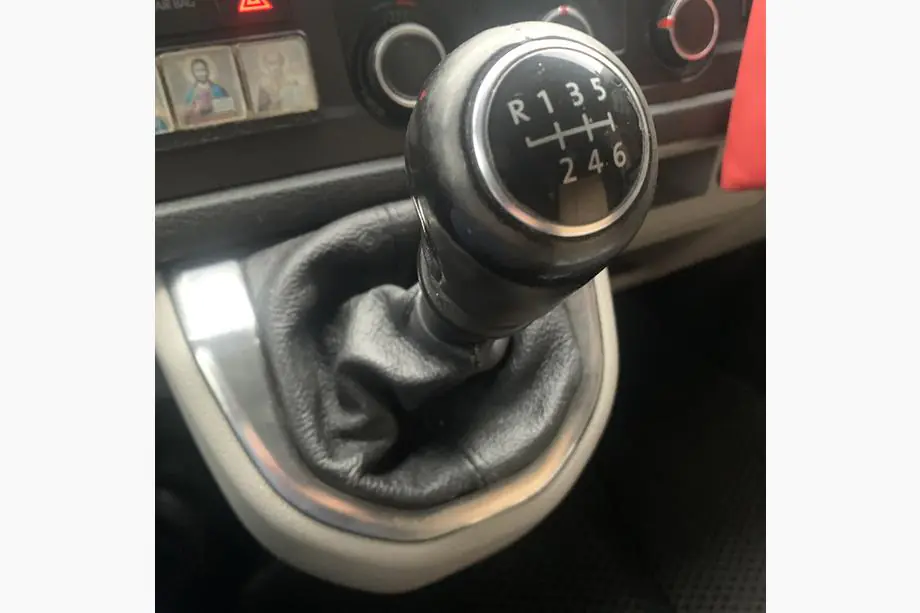 Volkswagen T6 2015–2024 Kožená manžeta radiacej páky Image