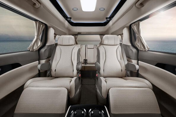 KIA Carnival štvrtej generácie: nový pohľad na rodinný minivan Fotografia 5