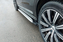 Volvo XC90 2015– Bočné nášľapy Shining (2 ks, hliník) fotografia 1