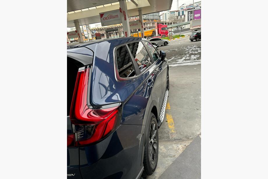 Honda CRV 2022– Bočné nášľapy Shining (2 ks, hliník) Fotografia 4