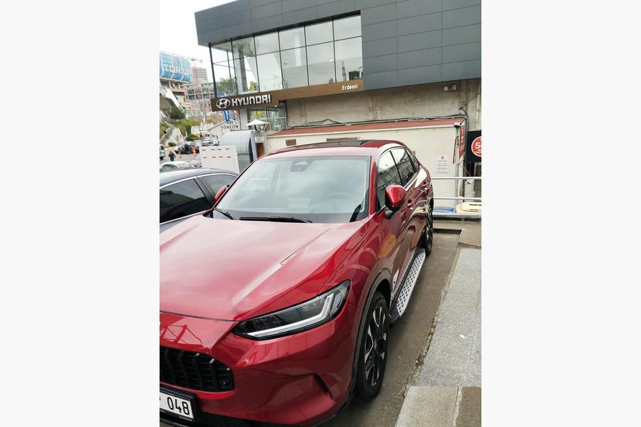 Honda ZR-V 2022– Bočné nášľapy Shining (2 ks, hliník) Fotografia 5