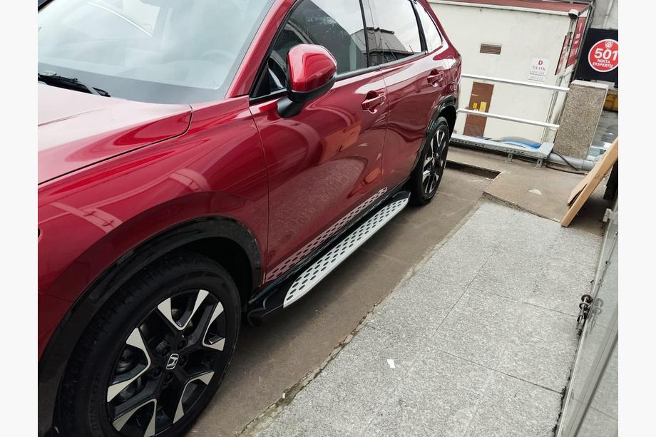 Honda ZR-V 2022– Bočné nášľapy Shining (2 ks, hliník) Fotografia 2