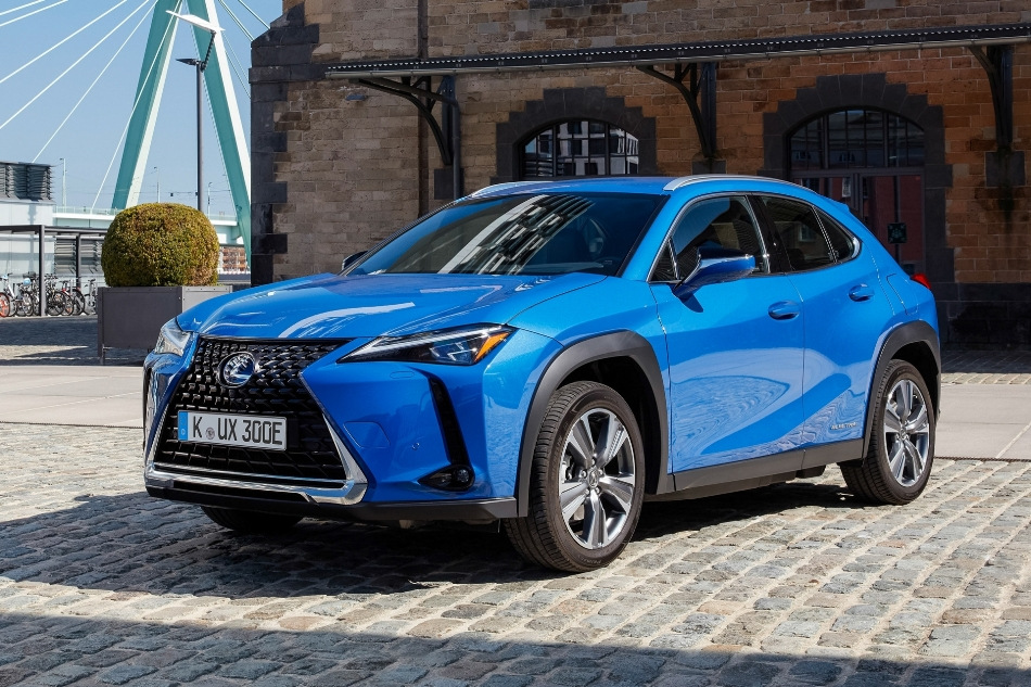 Lexus UX 300e: prehľad prvého elektromobilu japonskej značky
