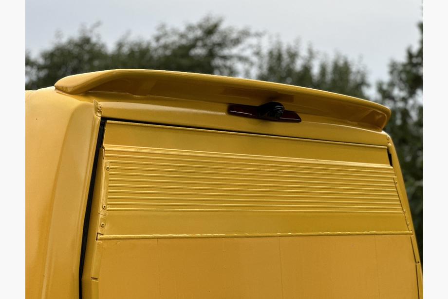 Volkswagen Crafter 2006–2016 ABS spojler (na lakovanie) Image