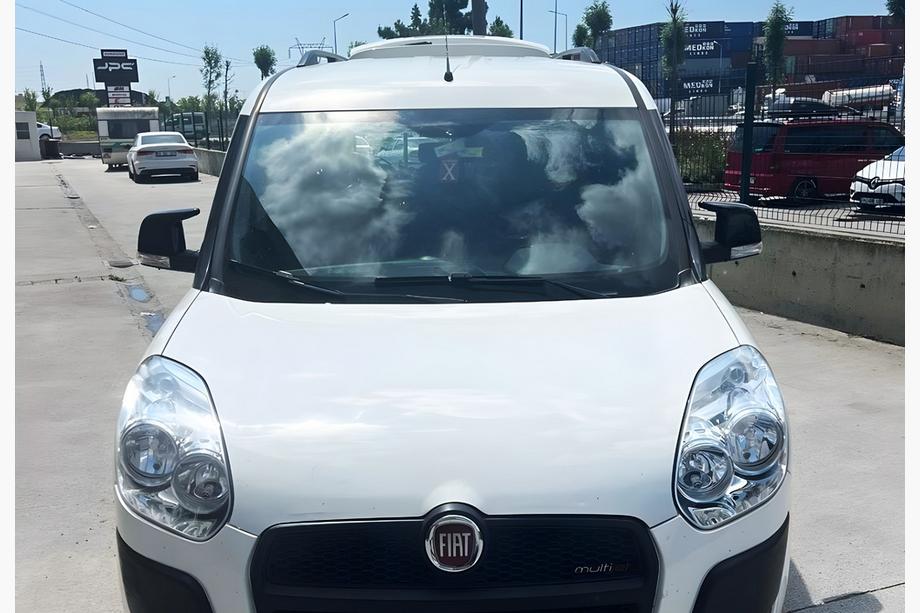 Fiat Doblo II 2010–2022 Kryty zrkadiel BMW-Style (2 ks) Fotografia 5