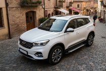 Chery Tiggo 8 2017– Bočné nášľapy Allmond Grey (2 ks, hliník) fotografia 1