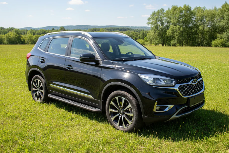 Chery Tiggo 8 2017– Bočné prahy Tayga Black (2 ks, hliník) Fotografia 1