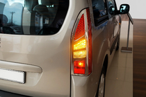 Peugeot Partner Tepee 2008–2018 Nerezové kryty zadných svetiel (2 ks) Carmos fotografia 1