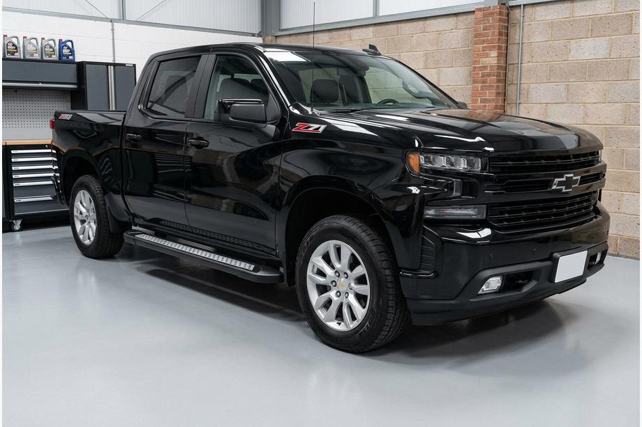 Chevrolet Silverado 2019– Bočné nášľapy New Vision Black (2 ks, hliník) Image