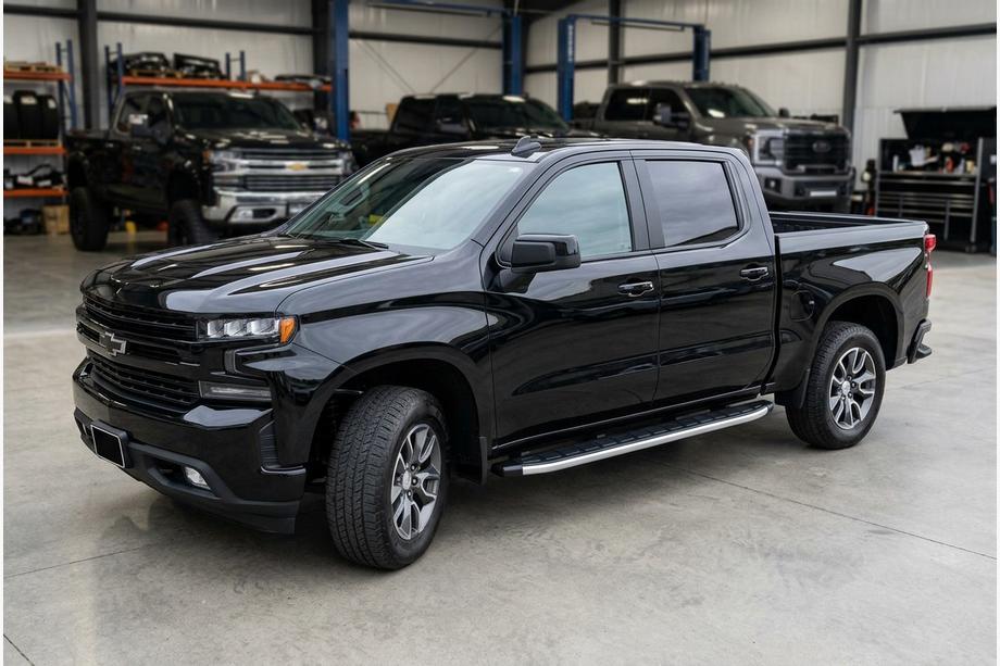 Chevrolet Silverado 2019– Bočné prahy Fullmond (2 ks, hliník) Image