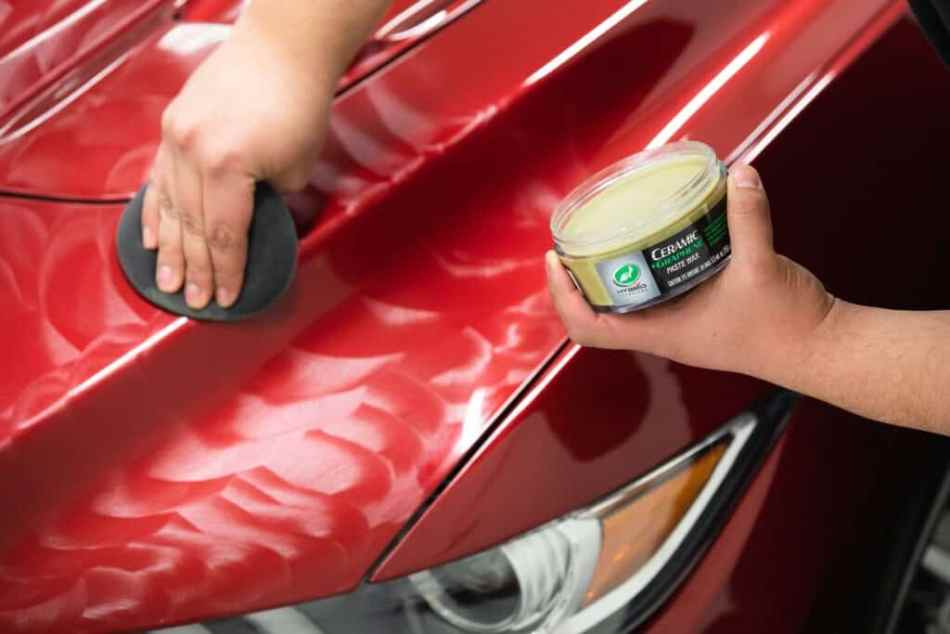 Ako si navoskovať auto svojpomocne?