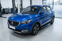 MG ZS 2017–2024 Bočné nášľapy Maya Blue (2 ks, hliník) fotografia 1