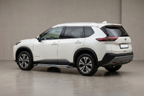 Nissan X-trail T33/Rogue 2022– Bočné nášľapy Rainbow (2 ks, hliník) fotografia 1
