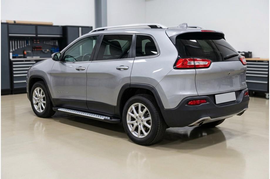 Jeep Cherokee KL 2013– Bočné nášľapy Allmond Grey (2 ks, hliník) Image