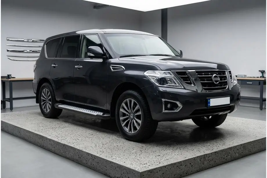 Nissan Armada 2016–2024 Bočné nášľapy Allmond Grey (2 ks, hliník) Fotografia 1