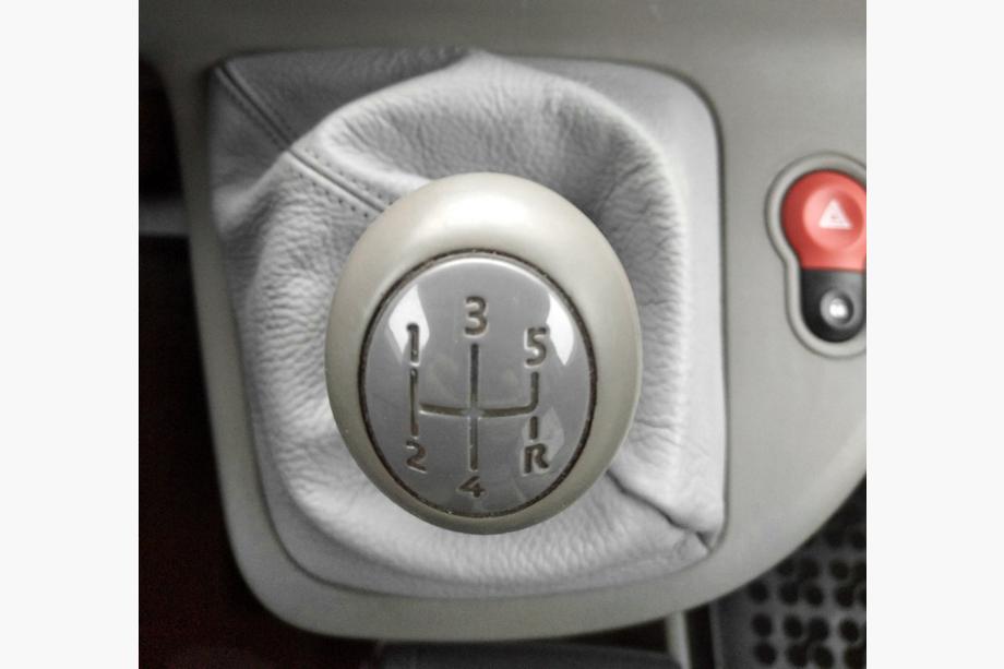 Renault Kangoo 2008–2020 Manžeta radiacej páky (koža) (sivá) Fotografia 4