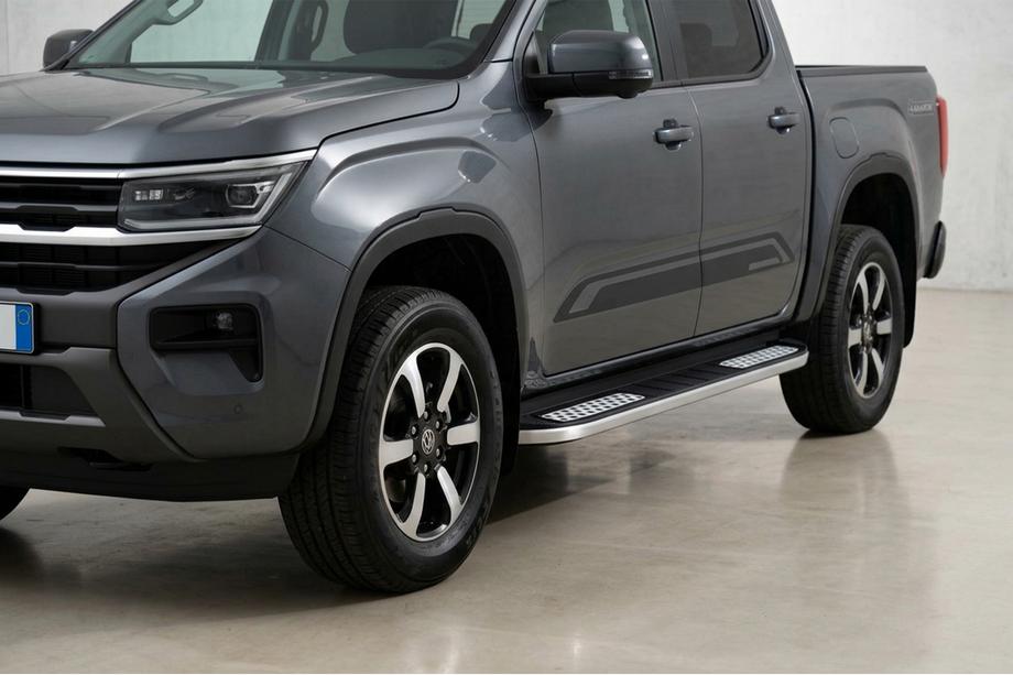 Volkswagen Amarok 2022– Bočné nášľapy Tayga V2 (2 ks, hliník) Image