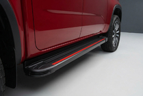 Ford Ranger 2022– Bočné nášľapy Maya Red (2 ks., hliník) fotografia 1