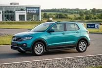 Volkswagen T-Cross 2019– Bočné nášľapy Allmond Black (2 ks, hliník) fotografia 1