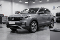 Volkswagen T-Cross 2019– Bočné prahy Tayga Black (2 ks, hliník) fotografia 1