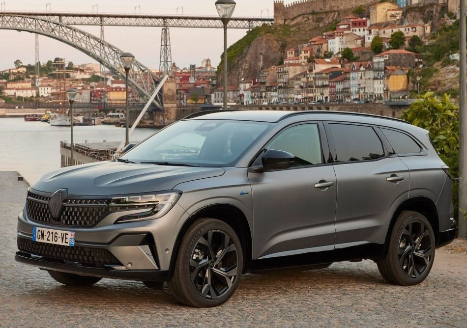 Renault Espace šiestej generácie: recenzia minivanu