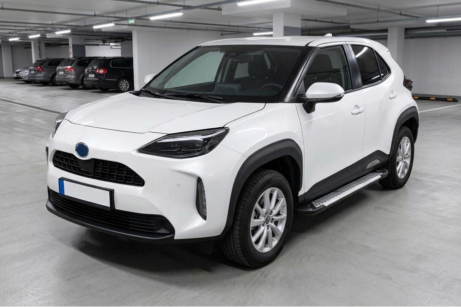 Toyota Yaris/Yaris Cross (XP210) 2020– Bočné prahy Line (2 ks, hliník) Image