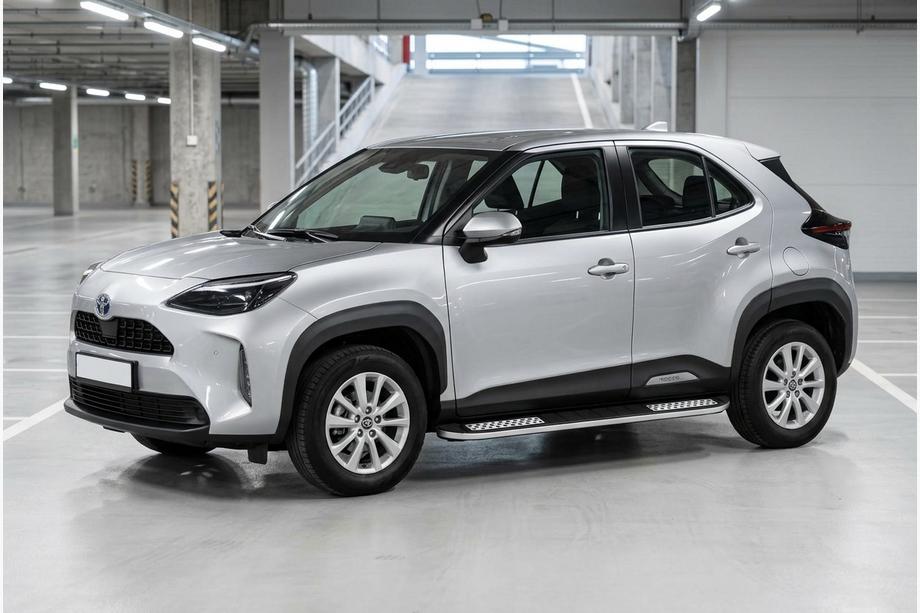 Toyota Yaris/Yaris Cross (XP210) 2020– Bočné nášľapy Tayga V2 (2 ks, hliník) Image