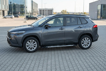 Toyota Corolla Cross 2020– Bočné nášľapy Sunrise (2 ks, hliník) fotografia 1