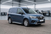 Renault Kangoo/Express 2021– Bočné nášľapy Allmond Grey (2 ks, hliník) fotografia 1
