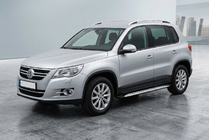 Volkswagen Tiguan 2007–2016 Bočné nášľapy Shining V1 (2 ks, hliník) fotografia 1