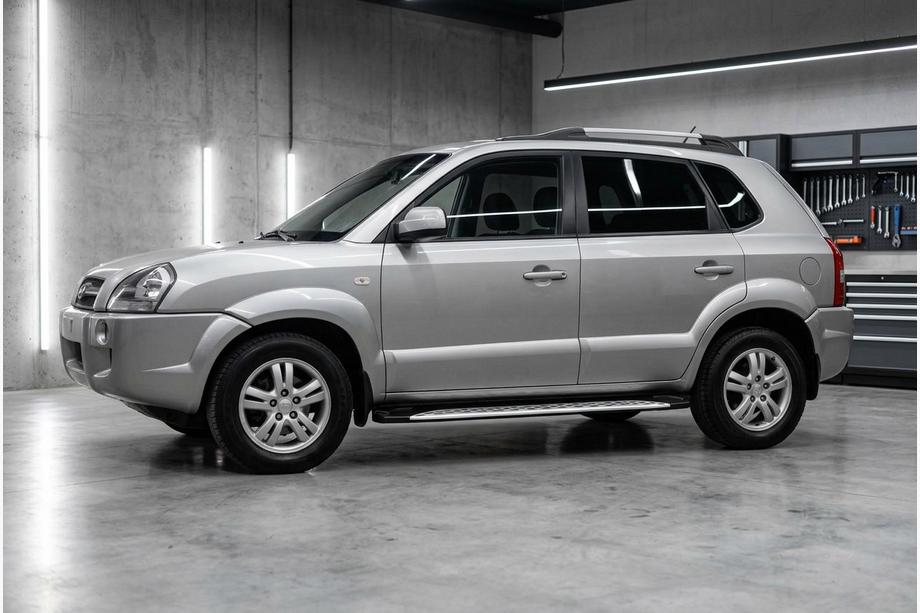 Hyundai Tucson JM 2004– Bočné nášľapy Shining V1 (2 ks, hliník) Image