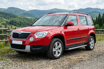 Skoda Yeti 2009–2017 Bočné nášľapy Shining V1 (2 ks, hliník) fotografia 1