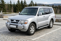 Mitsubishi Pajero Wagon III 1999–2006 Bočné nášľapy Shining V1 (2 ks, hliník) fotografia 1