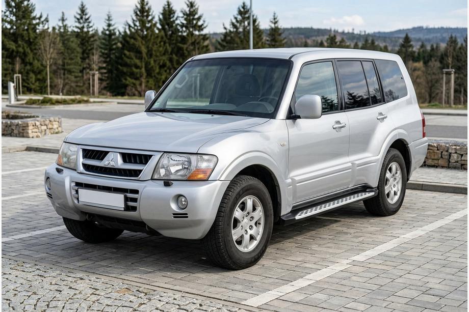 Mitsubishi Pajero Wagon III 1999–2006 Bočné nášľapy Shining V1 (2 ks, hliník) Image