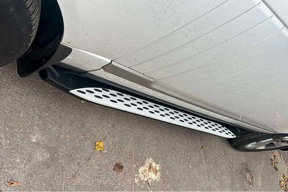 Range Rover IV L405 2013–2021 Bočné nášľapy Shining V1 (2 ks, hliník) Fotografia 1