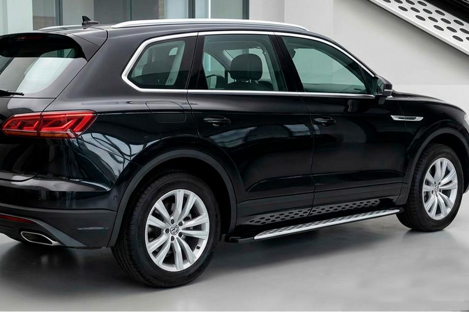 Volkswagen Touareg 2018– Bočné nášľapy Shining V1 (2 ks, hliník) Fotografia 1
