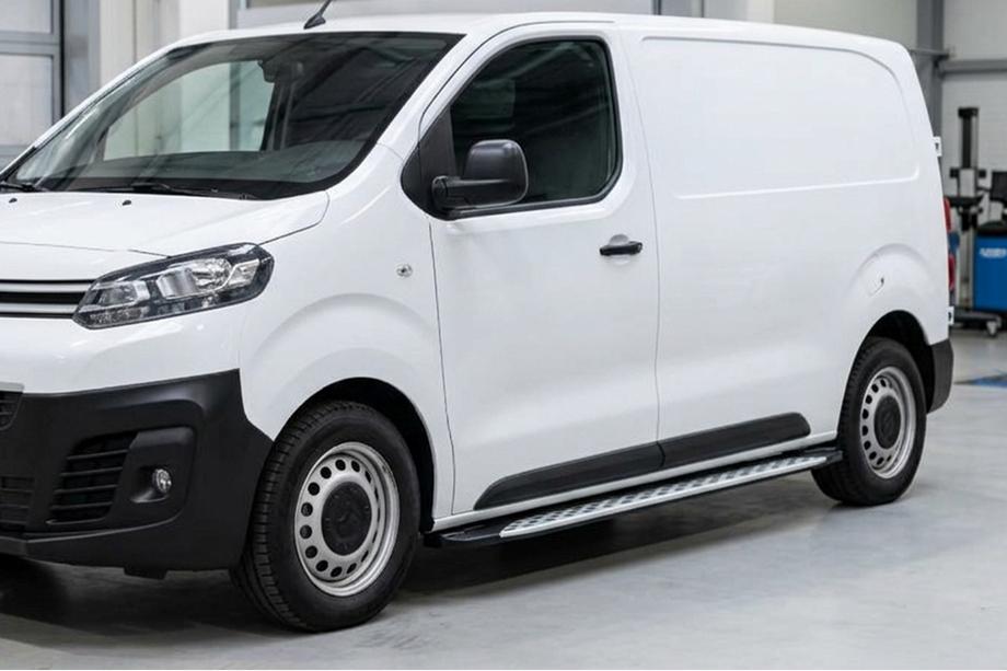 Opel Vivaro 2019– Bočné nášľapy Shining V1 (2 ks, hliník) Krátky rázvor Fotografia 1