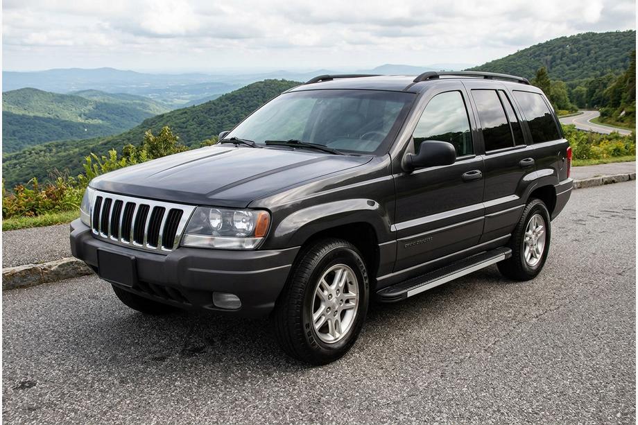 Jeep Grand Cherokee WJ 1999–2004 Bočné nášľapy Maya V1 (2 ks, hliník) Fotografia 1