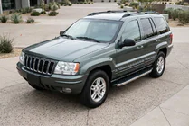 Jeep Grand Cherokee WJ 1999–2004 Bočné nášľapy BlackLine (2 ks, hliník) fotografia 1