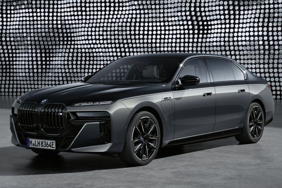 BMW 7 Series: vlajková loď medzi sedanmi novej generácie