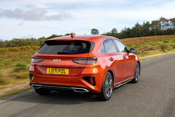 Recenzia modernizovaného hatchbacku KIA Ceed Fotografia 4