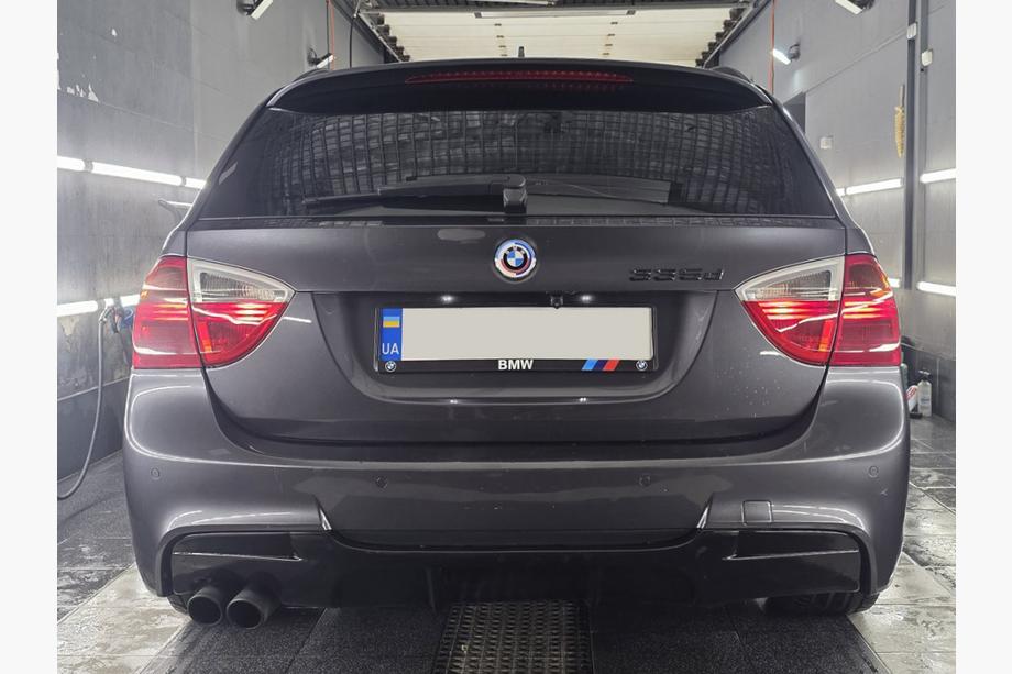 BMW 3 rad E90/E91 2005–2011 Jubilejný emblém 74 mm (zadný) Image